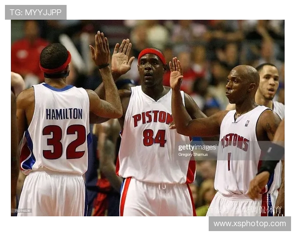 勇士鏖战骑士巅峰对决重燃总决赛激情再现篮球荣耀时刻